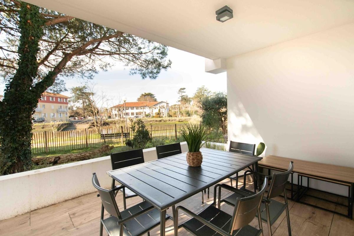 Apartment Le Bonamour - Elegance Et Serenite Entre Et Port
